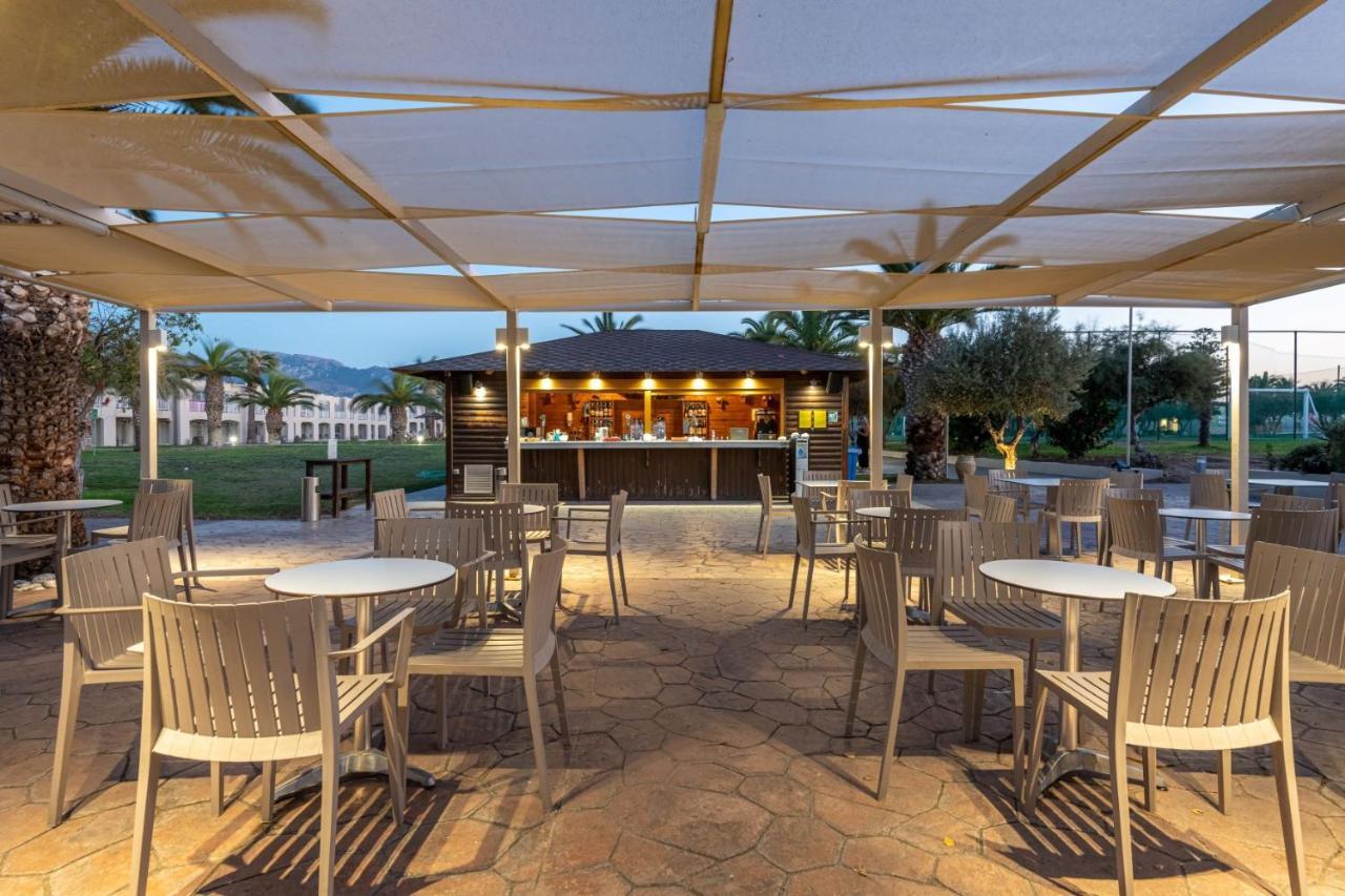 E-geo Easy Living Hotel 4*